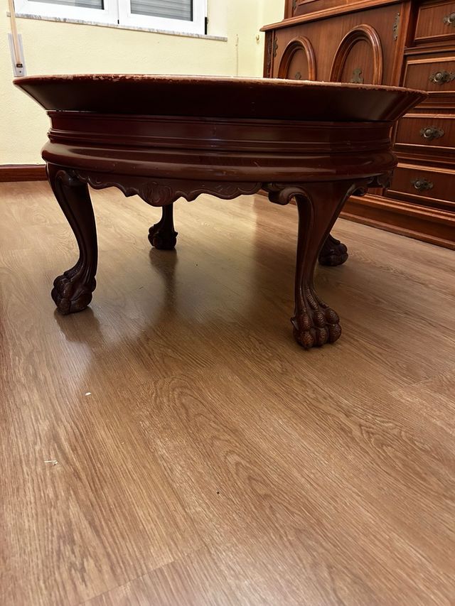 Tavolo rotondo in marmo e legno