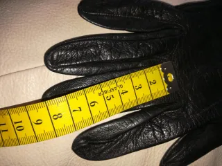 Guantini neri in pelle