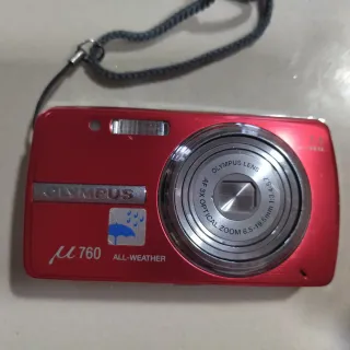Cámara Olympus μ 760 Roja