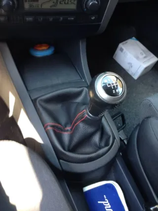 Funda palanca cambio Seat Ibiza/Córdoba 6L