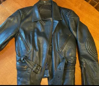 Cazadora de piel moto