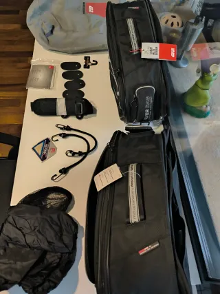 Alforjas blandas Givi para moto