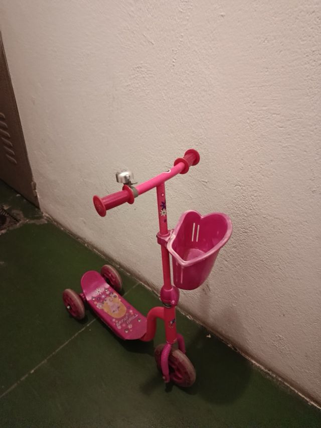 Patinete 3 Ruedas Rosa con Cesta