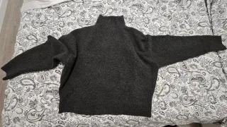 Zara Jersey Cuello Alto Gris