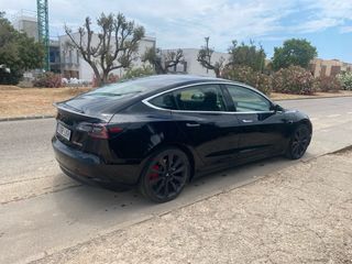 Tesla Model 3 Performance 2021