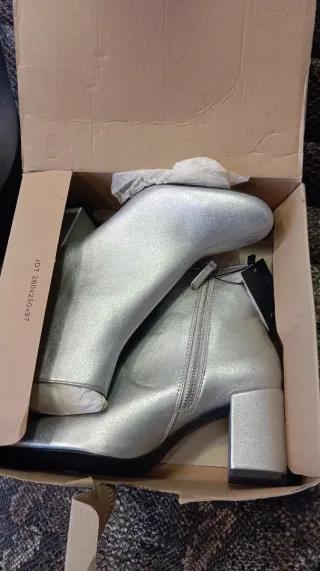 Botines Zara plateados mujer