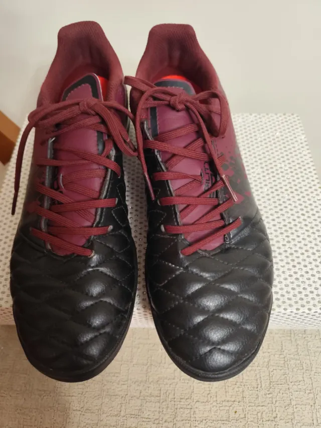 Zapatillas fútbol Kipsta multitacos