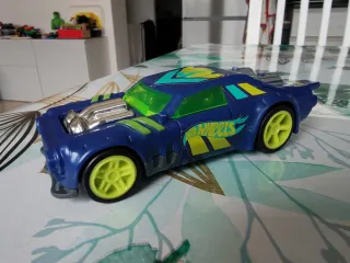 Hotwheels Auto da corsa Kinder Gran Sorpresa DVD12