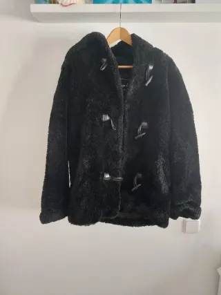 Trenca peluche negra