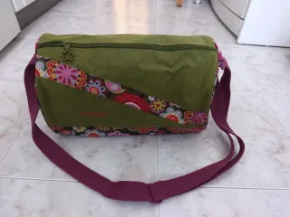 Bolsa deporte niña Busquets multicolor