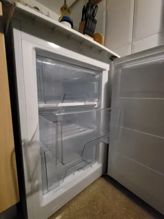 Congelador vertical Teka