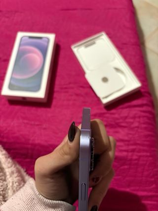 iPhone 12 Viola