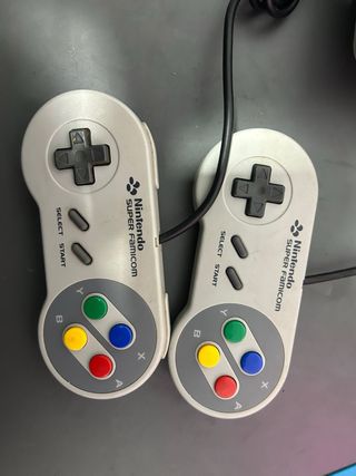 Super Famicom + 2 Mandos + RGB + Adaptador