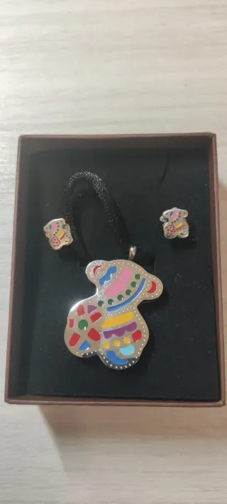 Conjunto Tous:Pendientes y Colgante Oso Multicolor