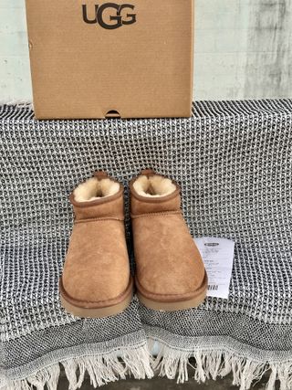 Botas UGG Classic Ultra Mini Beige/Marrón