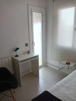 Habitación ind.con salida a balcón