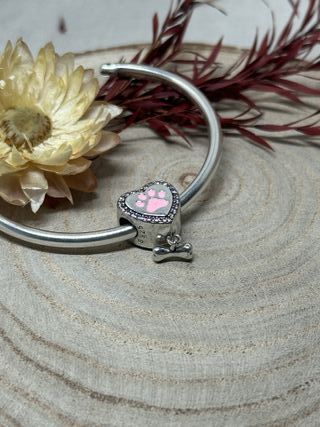 Charm Corazon Huella Rosa y Huesito