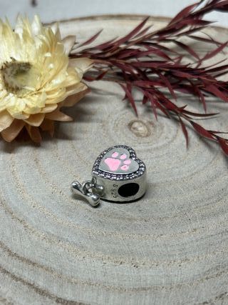 Charm Corazon Huella Rosa y Huesito