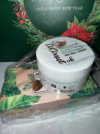 Set Crema Corporal Coconut Go + Caja