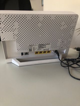 Router Comtrend Blanco