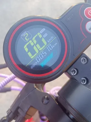 Patinete Eléctrico Plegable Morado