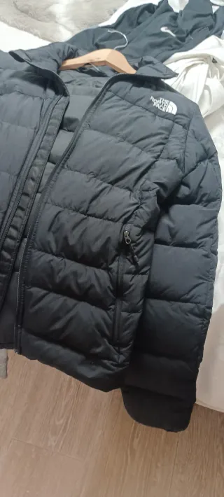 Plumas The North Face Negro 550