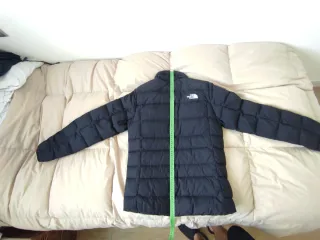 Plumas The North Face Negro 550