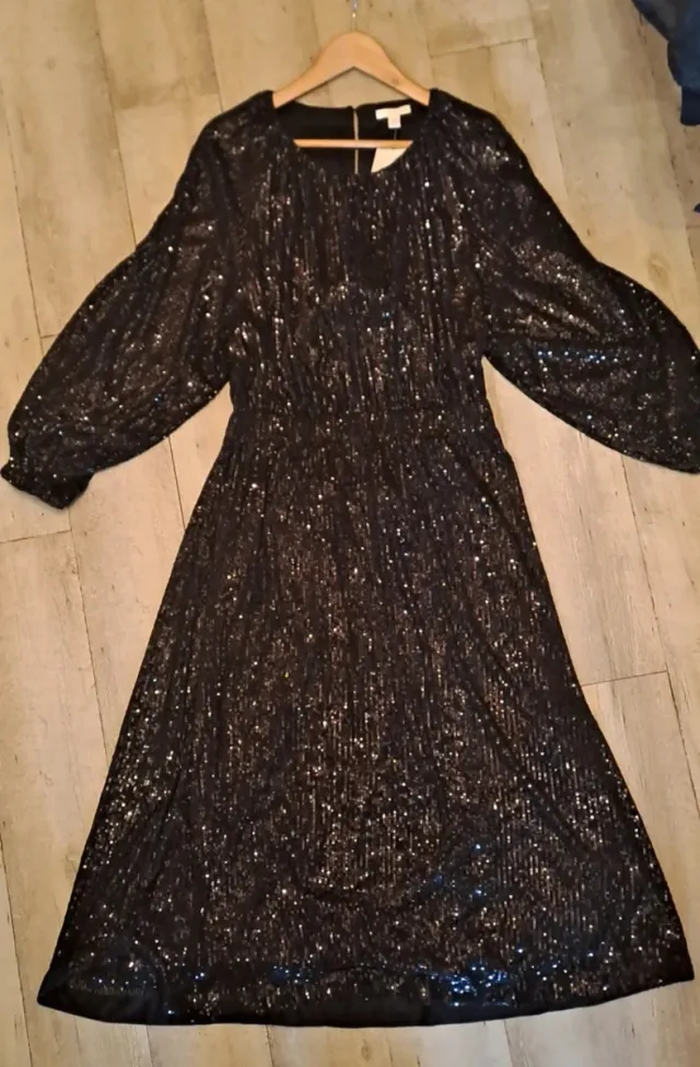 Vestido negro lentejuelas