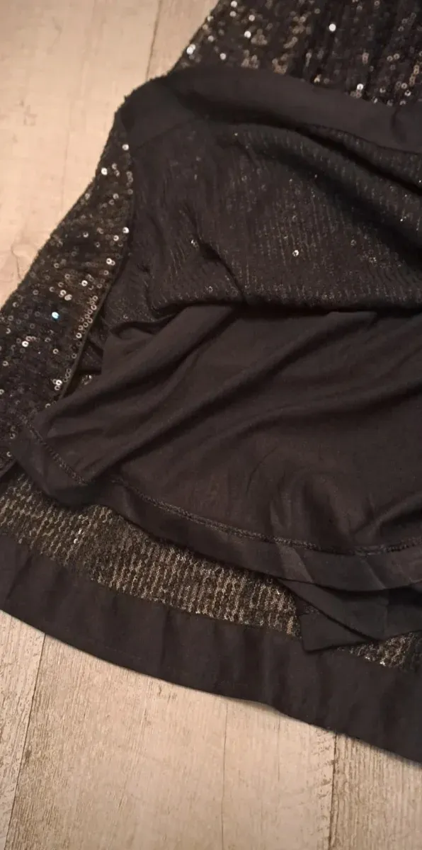 Vestido negro lentejuelas