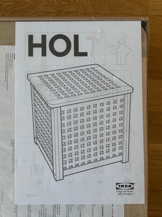 Tavolo ausiliario IKEA HOL in acacia