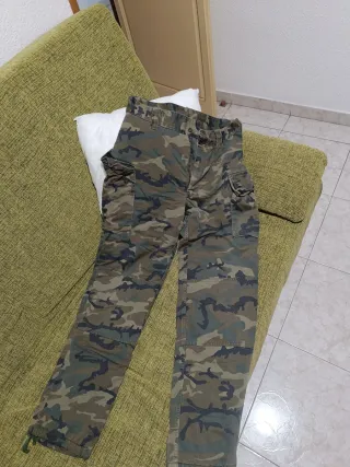 Pantalón militar camuflaje campaña frío