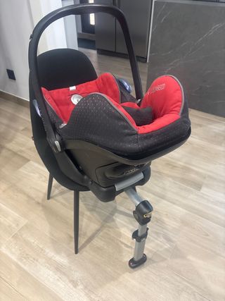Maxi-Cosi Cabriofix + Isofix