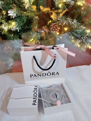 Collar  Dorado con Caja y bolsa Disponible