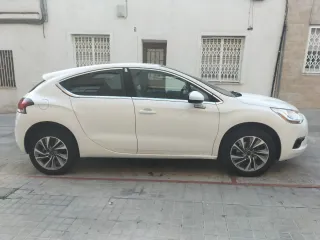 Citroen DS4 2012