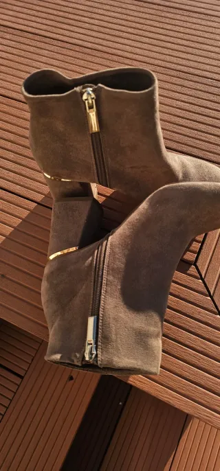 Botines tacón mujer marrón y dorado