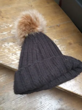 Cappellino Airoldi con pon pon