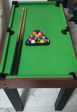 Futbolín de mesa multi-juego