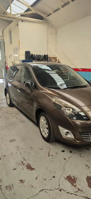 Renault Grand Scenic 2015