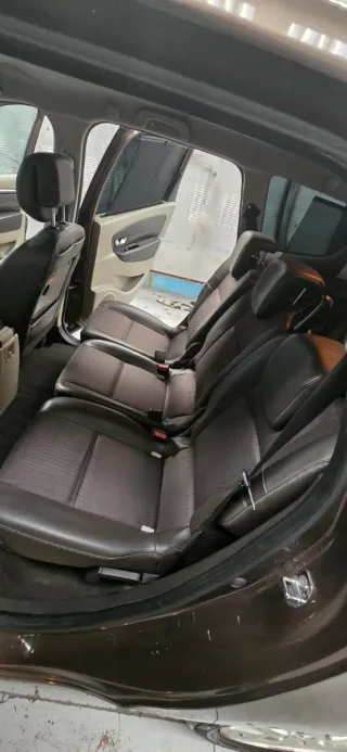 Renault Grand Scenic 2015