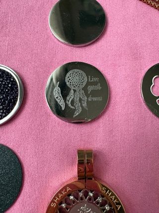 OFERTA ESPECIAL  COLGANTE, MONEDAS Y CADENA