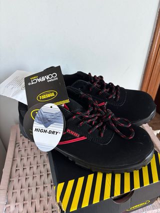Zapatos de trabajo Paredes Talla 39