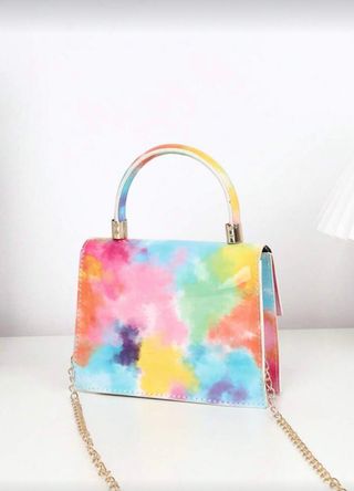 Bolso cuadrado multicolor con asa