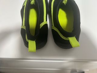 Escarpines Arena Talla 34/35 y bermudas 10/11