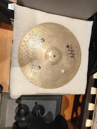 Zildjiand botom 14 pulgadas