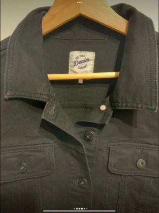 Cazadora Vaquera Negra con Parches Denim Co.