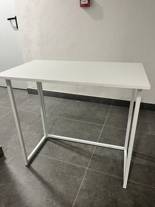 Mesa plegable blanca