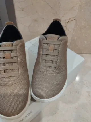 Zapatos Geox Mujer Talla 38 Beige/Dorado