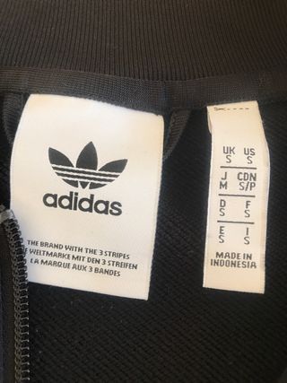 Chaqueta Adidas negra Talla S cremallera
