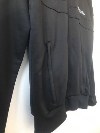 Chaqueta Adidas negra Talla S cremallera