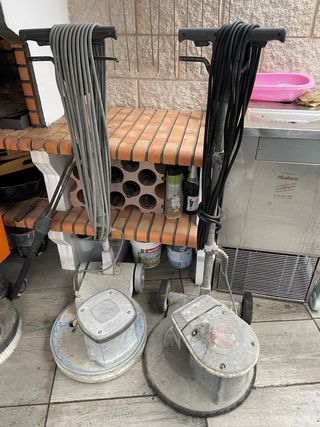 MAQUINAS DE LIMPIEZA DE SUELOS Y ABRILLANTADORA
